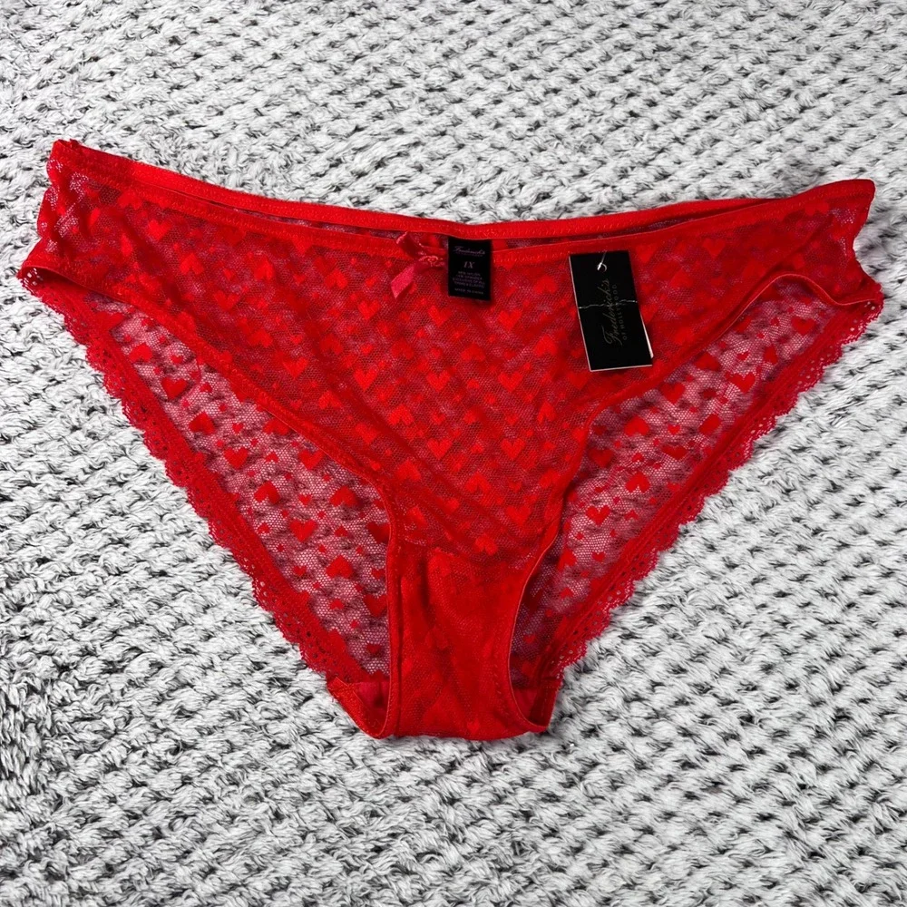 Fredericks of Hollywood Women's Red Heart Lace Bikini Panty Valentine Day 1X NWT